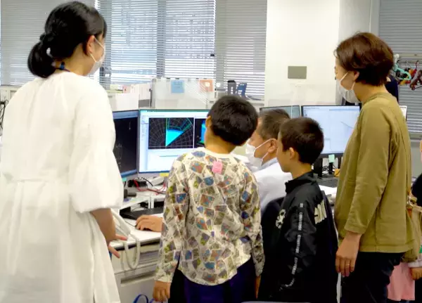 LeTechは「山王こどもセンター」のこども達と「看板・サインの歴史を学ぶ会」を実施しました