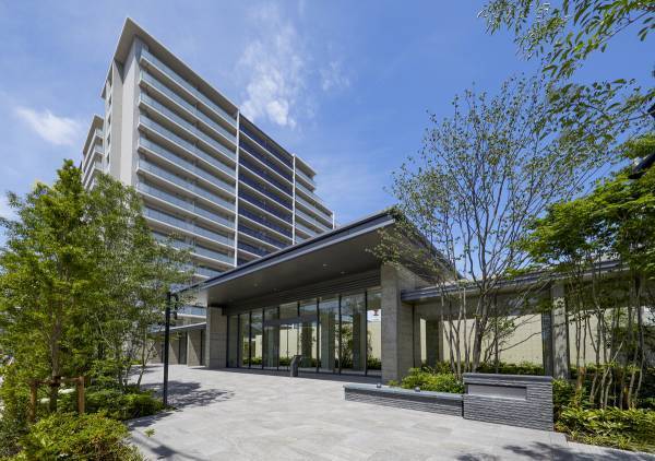 2023年度グッドデザイン賞受賞！ 「ローレルスクエアOSAKA LINK（大阪市東淀川区）」