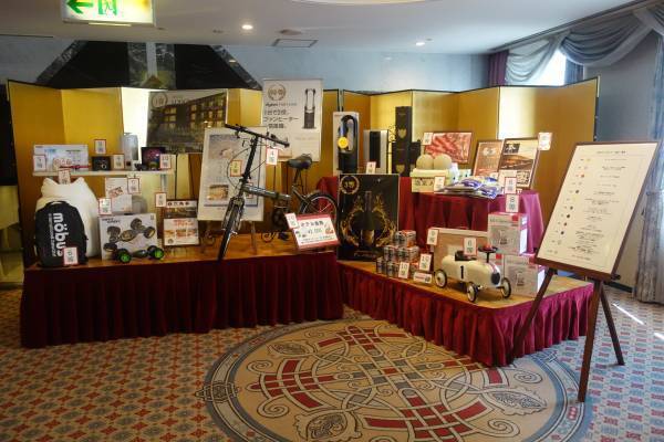 【西明石ホテルキャッスルプラザ】人気のお正月バイキングが4年ぶりに復活！縁日コーナーや餅つき大会などイベント盛りだくさん、新春を祝う多彩な料理でおもてなし