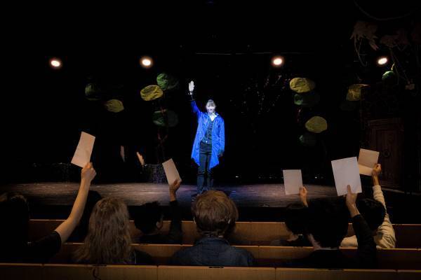 淡路島 劇場「波乗亭」観客参加型の新感覚ミュージカル『妖とろうそくの森』4月15日より開催