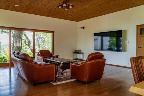 自然美と和の風情が融合した温泉付和風貸別荘「スイートヴィラ 熱海桃山」9月15日開業