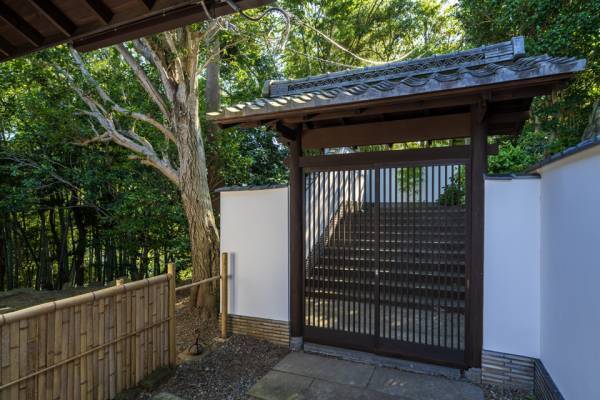 自然美と和の風情が融合した温泉付和風貸別荘「スイートヴィラ 熱海桃山」9月15日開業