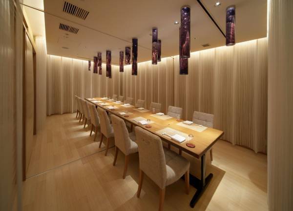 【西明石ホテルキャッスルプラザ】日本料理「赤石」、土用の丑の日に合わせて豪華なうなぎ御膳を期間限定で提供！