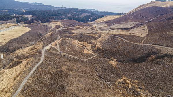 【細野高原  山焼き体感会】～炎の波がうねり 煤が舞う～