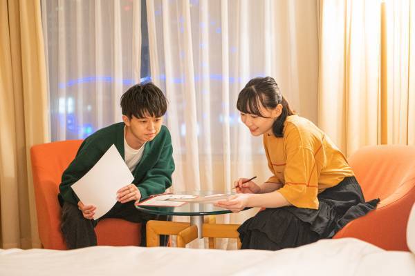 リアル脱出ゲーム史上、最高級の謎と物語体験 『月夜の変装（ライアー）ホテルからの脱出』本日より開幕！