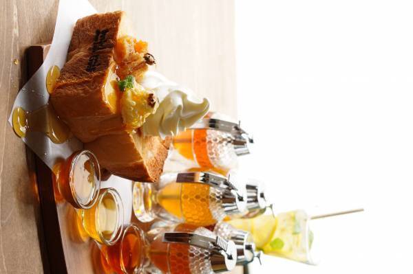 はちみつをもっと楽しんで！ 蜂蜜専門店の“ソフトクリーム”がリニューアル！ 蜂蜜酒（ミード）が堪能できる大人のソフトクリームも