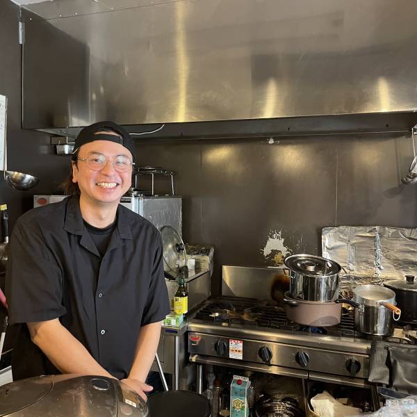 東京・神田【スープカレー出身】キーマカレー専門「カレーは世界を救う（スプーンで）」がオープン