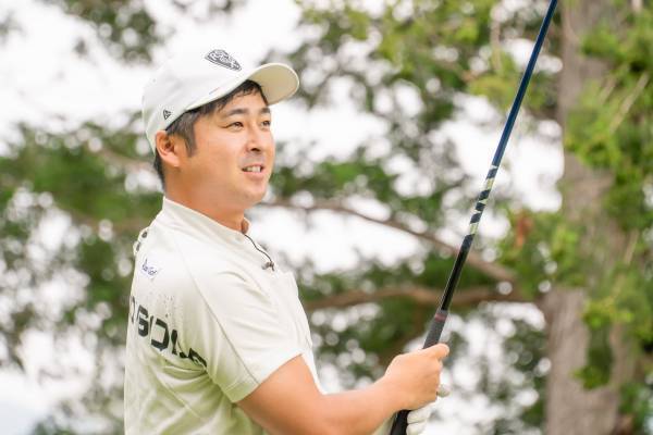 秋山真凜・なみき・坪井ミサトら実力派ゴルフ女子集結！「岡田圭右の出た！PARGOLF！」8月5日（土）ひる3時30分～ BS12トゥエルビで放送