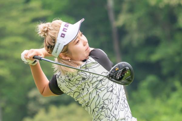 秋山真凜・なみき・坪井ミサトら実力派ゴルフ女子集結！「岡田圭右の出た！PARGOLF！」8月5日（土）ひる3時30分～ BS12トゥエルビで放送