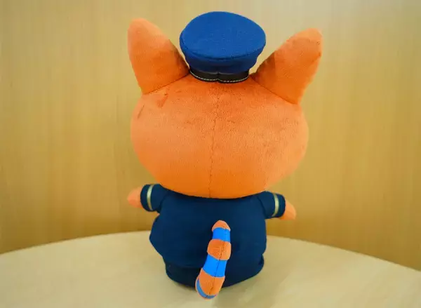 制服着用Ver.「そうにゃんぬいぐるみ」を販売【相模鉄道】