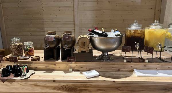 【大阪・舞洲のロッジ舞洲】夏の夜、大阪ベイエリアのリゾート施設「ロッジ舞洲」が織りなす特別なひととき！宿泊者限定の夏休みサービス企画を実施！