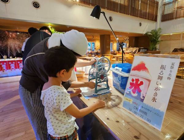 【大阪・舞洲のロッジ舞洲】夏の夜、大阪ベイエリアのリゾート施設「ロッジ舞洲」が織りなす特別なひととき！宿泊者限定の夏休みサービス企画を実施！