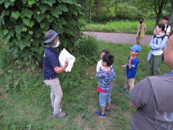 【植物多様性センター（神代植物公園）】今年度よりチルドレンズミュージアムプロジェクトをスタート！～12月から「えほんコーナー」を新設！～