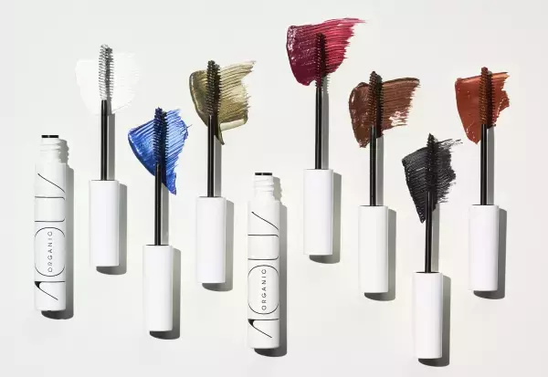 【2023SS新商品】国産オーガニックコスメブランド アクア・アクアから光を自在にとらえたチアフルなカラーコレクションが新登場！