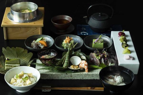 【星のや東京】～高層ビルの屋上で払いの儀を行い、特別朝食で自身の飛躍を願う～現代の端午の節句を体感できる 「東京端午滞在」開催｜期間：2023年4月15日～5月12日