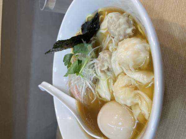 【一年越しの再開】中華そばとワンタン麺のお店「麺や穂ころび」が本郷三丁目に実店舗オープン！