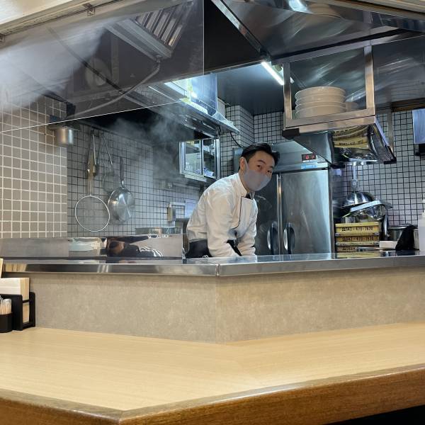 【一年越しの再開】中華そばとワンタン麺のお店「麺や穂ころび」が本郷三丁目に実店舗オープン！