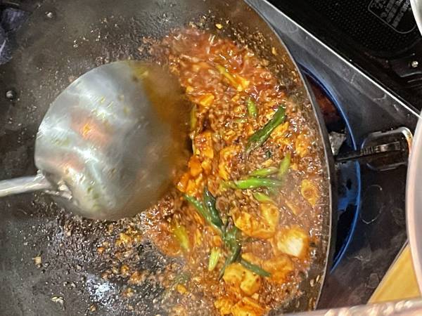 【鶏豚アイスバイン出汁】高級麻婆豆腐を千円で！「オウマイガアール！/Oh My Giral!!!」が池尻大橋にオープン！