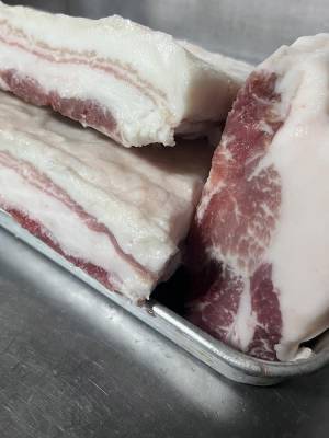 【イベリコ豚専門】油そばとカレーの店「しゃきり」が府中駅前にオープン！