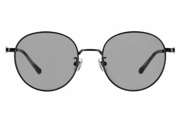 『Zoff | PEANUTS』コラボサングラスがカレッジ＆サーフテイストで新発売！ サングラスをかけて変装したスヌーピー「JOE COOL」が再び登場