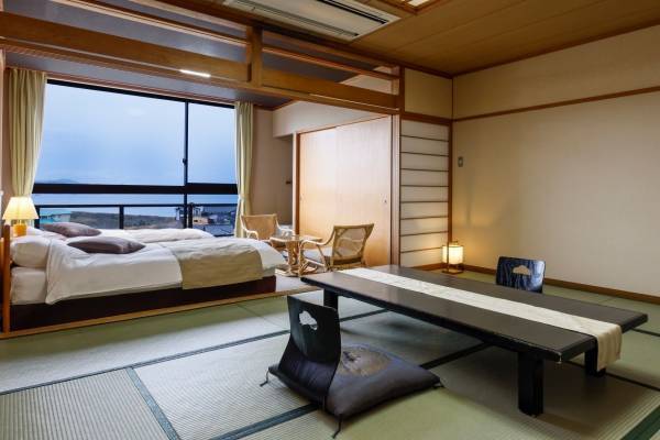 【TikTok 29万回再生】カニ食べ放題 「冬の特別ビュッフェ」開催中 夕日ヶ浦温泉「時季を彩る 佳松苑」