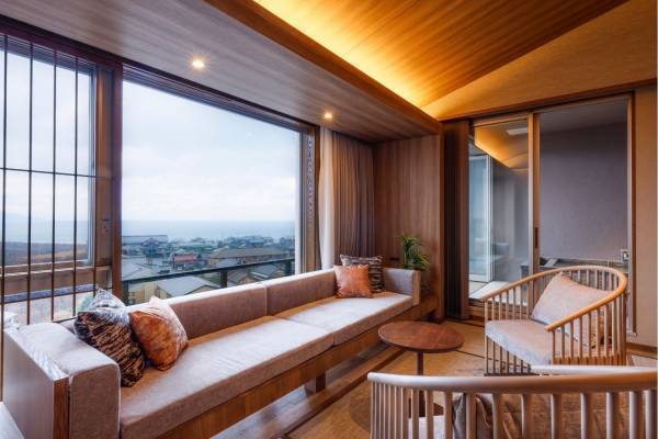 【TikTok 29万回再生】カニ食べ放題 「冬の特別ビュッフェ」開催中 夕日ヶ浦温泉「時季を彩る 佳松苑」