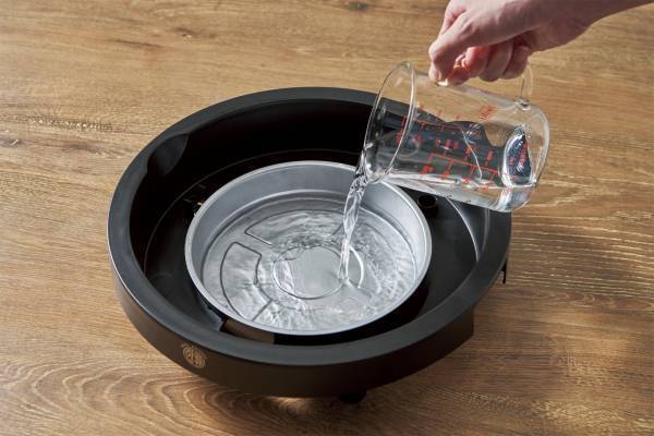 仲間との推し活にもおすすめ、丸型プレートとサイドの彫り込みで おウチ焼肉を手軽にエンタメ化、グリルプレート「AGP-350」を新発売