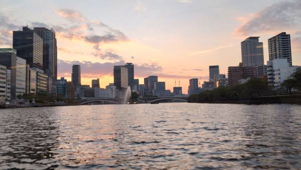 一日の終わりにクルーズを。 「 よりみち SunsetCruise 」 を運航。