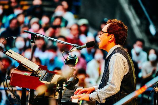 BEGINが日比谷野音でツアーファイナル！ 大人から子供まで楽しめるお祭りのような自由な空間に！