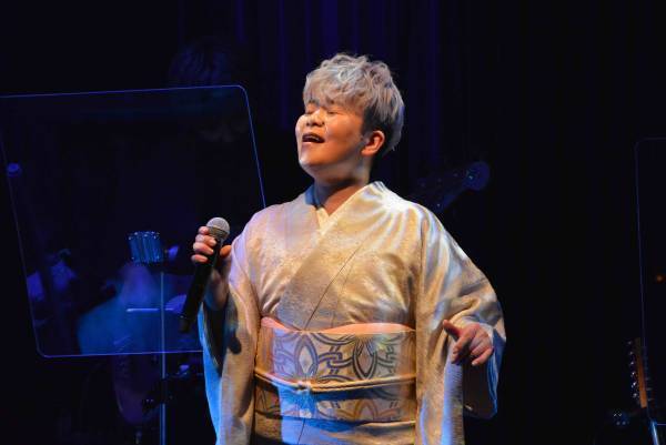 歌怪獣・島津亜矢　ジャズの殿堂「ブルーノート東京」で熱唱！