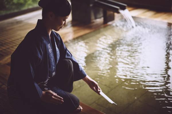 【界×映画『湯道』】映画の世界を追体験できる宿泊プランが登場～湯上がり牛乳や「湯道の心得」など映画を盛り上げるおもてなしも～｜宿泊対象期間：2023年2月23日～3月14日