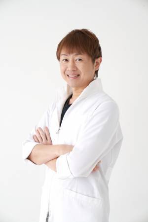 巻き肩・猫背対策し、理想の寝姿勢で良質な睡眠へと導く”こだわりの枕”　俳優 松平健プロデュース「雲のやすらぎ 健眠枕」