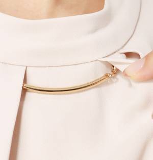 ＜ザ・スーツカンパニー＞ ビジネスとセレモニー兼用、コーディネートに合わせた着まわしが可能　4通りの着こなしができる「マルチWAYブラウス」を発売