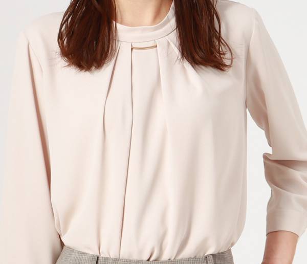 ＜ザ・スーツカンパニー＞ ビジネスとセレモニー兼用、コーディネートに合わせた着まわしが可能　4通りの着こなしができる「マルチWAYブラウス」を発売