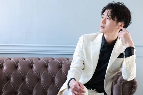 真田ナオキ、好調なシングル「酔えねぇよ！」“夢酔い盤”を6月28日に発売＆新ビジュアル解禁！