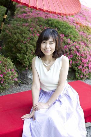 世界各地で上演 再脚光を浴びる女性二人芝居　演劇企画イロトリドリノハナ『エアスイミング』上演決定　カンフェティでチケット発売