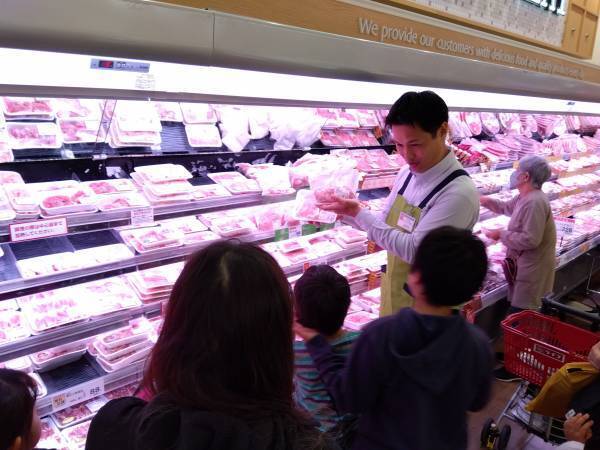 10月の3R推進月間に合わせ、地球にやさしい取組みを学ぶ「ライフサステナツアー」を川崎大島店で開催！