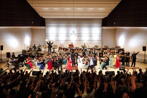 天まで届け！歌声よ！！ 「渡辺宙明メモリアル・コンサート」開催レポート 10月15日（日）までアーカイブ配信チケット発売中