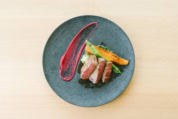 【冬の味覚ズワイガニ】薪窯創作イタリアン「カニ尽くしコース」受付開始。京丹後市「HOTEL＆湖邸 艸花 -SOKA-」