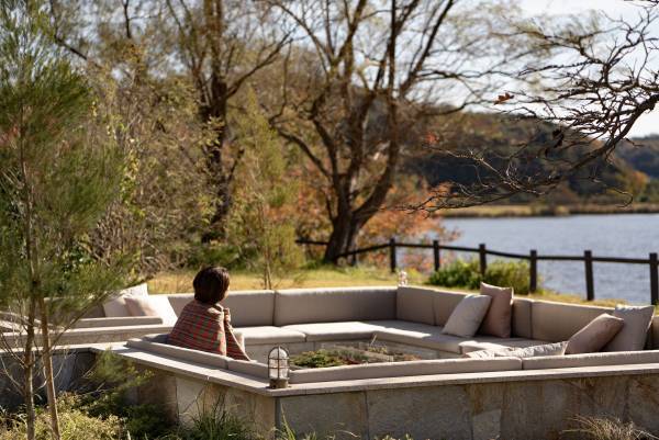 【冬の味覚ズワイガニ】薪窯創作イタリアン「カニ尽くしコース」受付開始。京丹後市「HOTEL＆湖邸 艸花 -SOKA-」