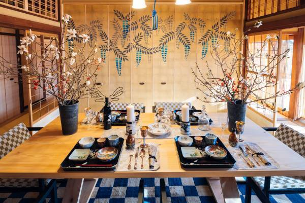 伝統建築にアートとデザインが融合した美術館のような貸別荘「スイートヴィラ キュレーション 熱海 須藤水園」が2/17に開業