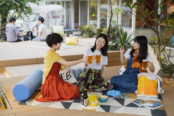 【BEB5沖縄瀬良垣】沖縄のビールとおつまみ片手に、沖縄の自然を感じて時間を気にせず楽しめる「24時間よんな～ビアガーデン」開催　｜期間：2023年6月1日～8月31日