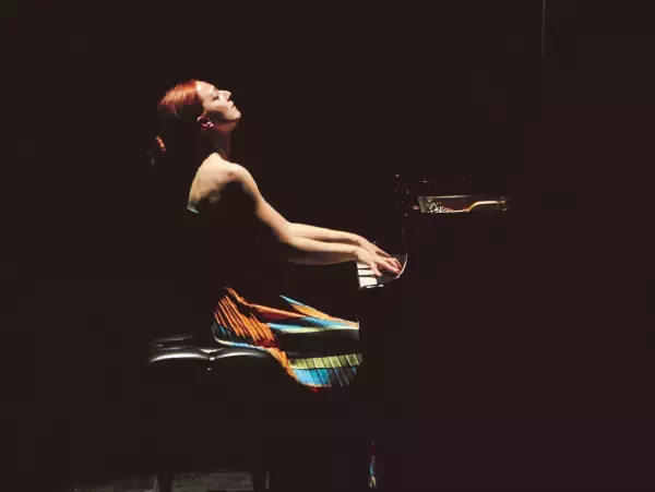 若手ピアニストの登竜門　ゲザ・アンダ国際ピアノコンクールの覇者来日決定　『ヴァルヴァラ　ピアノ・リサイタル』　カンフェティでチケット発売