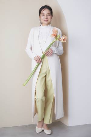 SHOO･LA･RUE（シューラルー） 2023年春夏キャンペーンモデルにベッキーさんを起用！