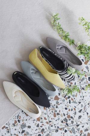 SHOO･LA･RUE（シューラルー） 2023年春夏キャンペーンモデルにベッキーさんを起用！