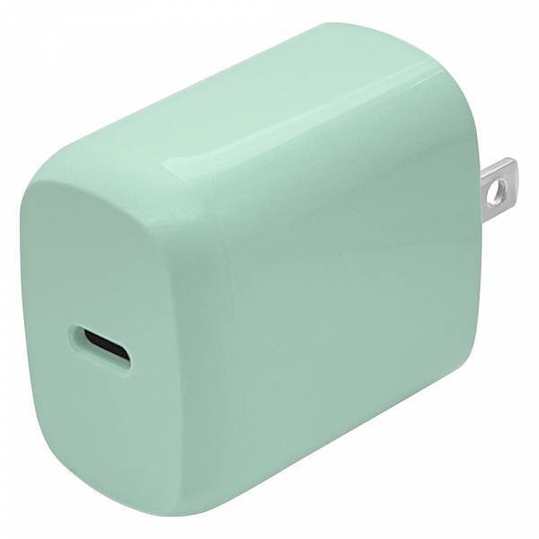 ふんわり優しい淡い色「ソルベカラー」のPD対応充電器を発売！