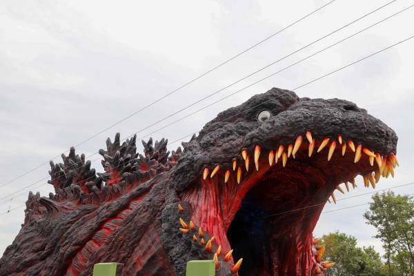 家族で一緒にクラフト体験！『ちびゴジラなかよしこうさく』いよいよ明日、7月8日より開始