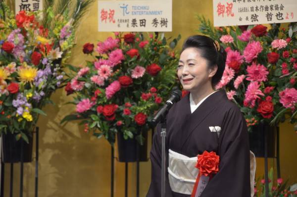 石川さゆり、デビュー50周年記念曲『残雪』が「藤田まさと賞」を受賞