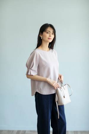 index（インデックス） 累計８万枚突破！ 人気の機能性ブラウスに注目カラーの追加決定！