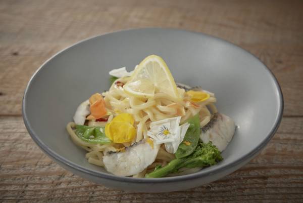 ニュウマン横浜に春のお花メニューが大集合！800°DEGREESと2416MARKETエリアにて期間限定で展開【3月15日(水)～】